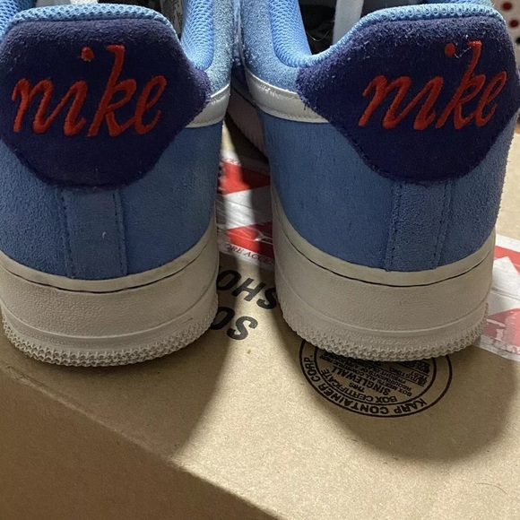 Air Force 1 Low University Blue Size 9 - Picture 5 of 5